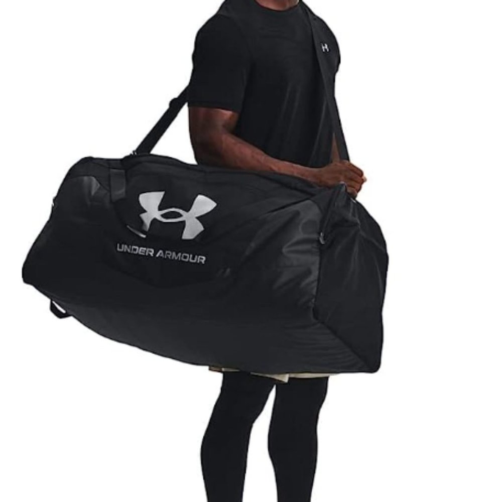 Under Armour unisex-adult Undeniable 5.0 Duffle , Black/Metallic Silver